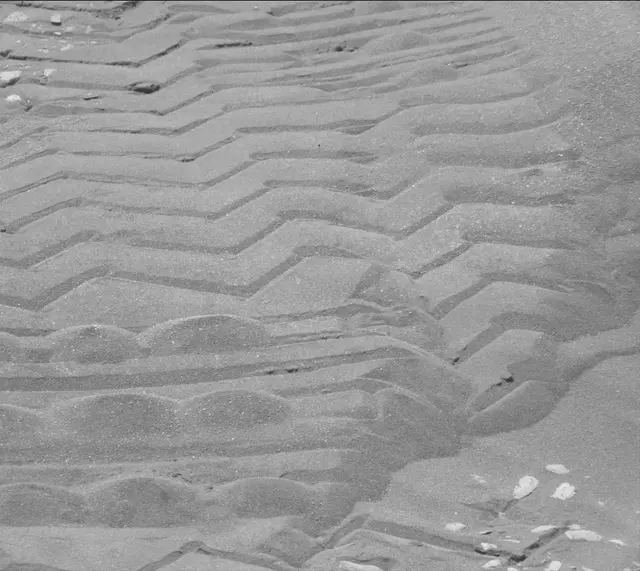 Sol 2419: Mast Camera (Mastcam)