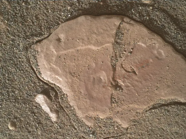 Sol 2419: Mars Hand Lens Imager (MAHLI)