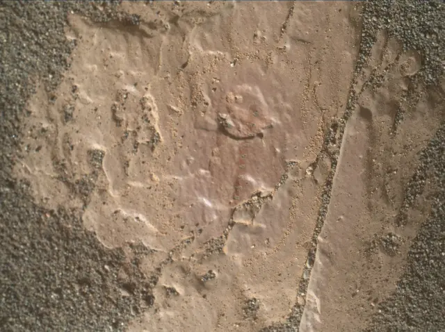 Sol 2419: Mars Hand Lens Imager (MAHLI)