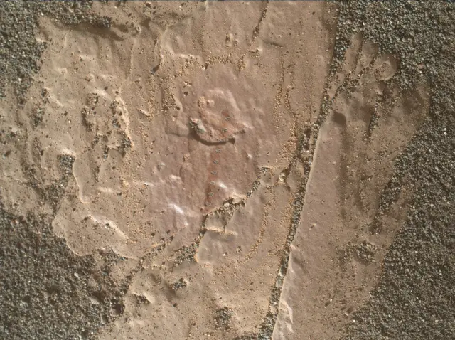 Sol 2419: Mars Hand Lens Imager (MAHLI)