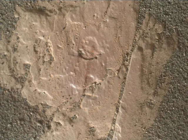 Sol 2419: Mars Hand Lens Imager (MAHLI)