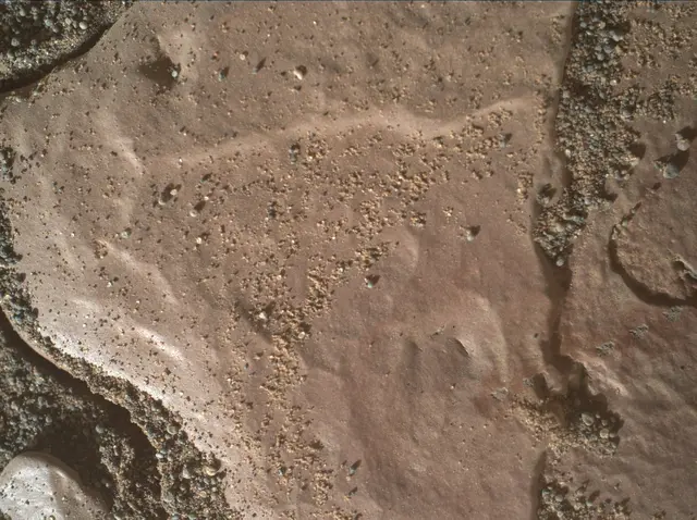 Sol 2419: Mars Hand Lens Imager (MAHLI)
