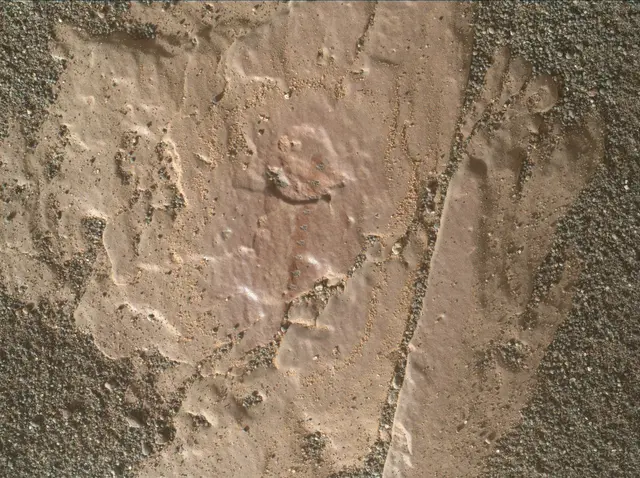 Sol 2420: Mars Hand Lens Imager (MAHLI)