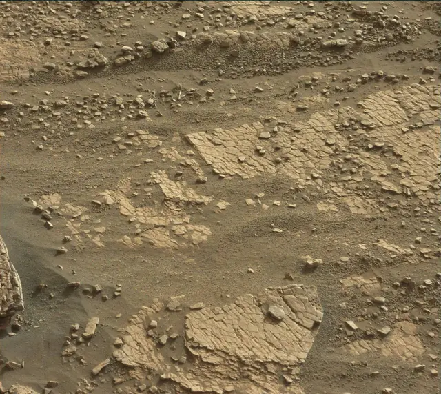 Sol 2422: Mast Camera (Mastcam)