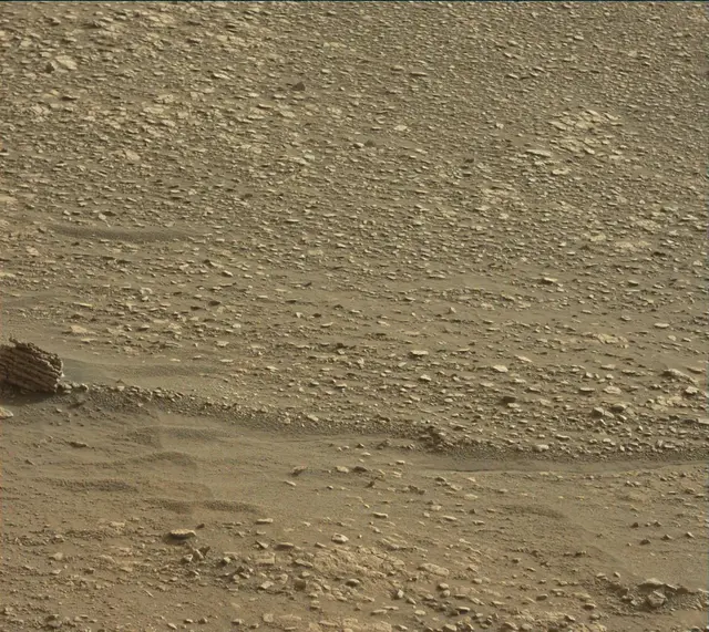 Sol 2422: Mast Camera (Mastcam)