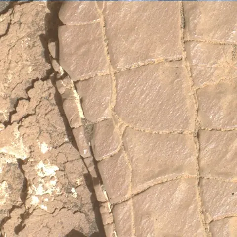 Sol 2422: Mars Hand Lens Imager (MAHLI)
