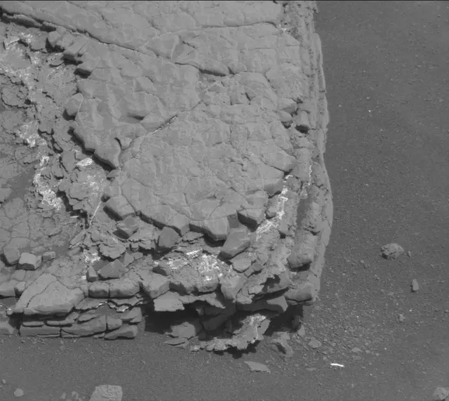 Sol 2424: Mast Camera (Mastcam)