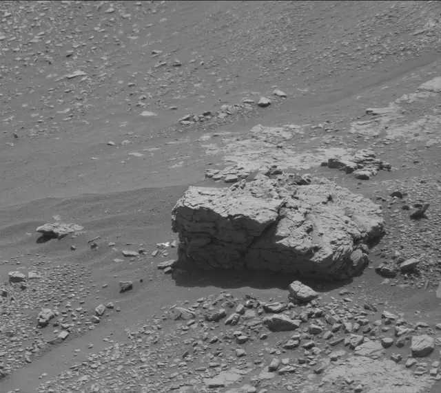 Sol 2424: Mast Camera (Mastcam)