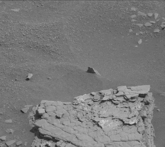 Sol 2424: Mast Camera (Mastcam)