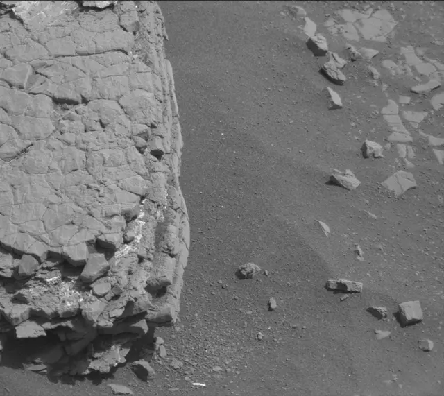 Sol 2424: Mast Camera (Mastcam)
