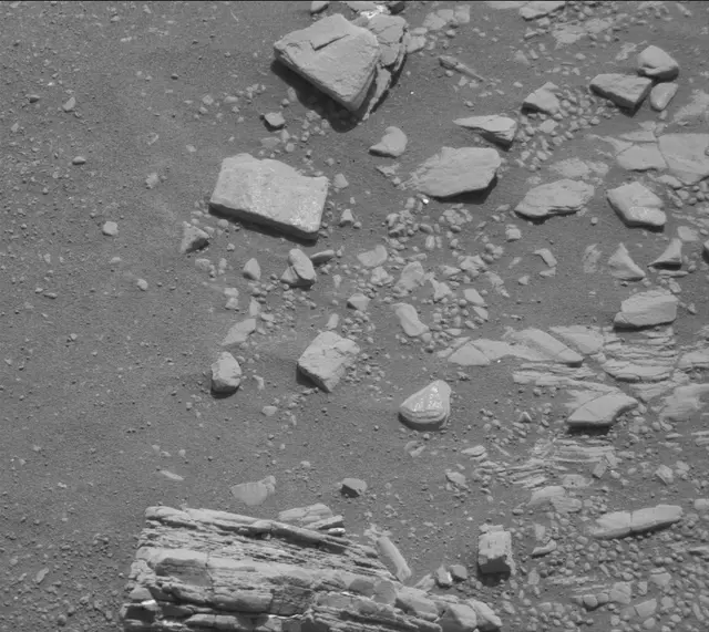 Sol 2424: Mast Camera (Mastcam)