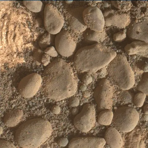 Sol 2424: Mars Hand Lens Imager (MAHLI)