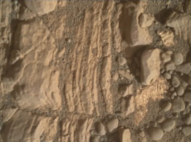 Sol 2424: Mars Hand Lens Imager (MAHLI)