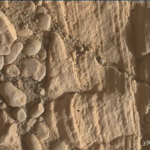 Sol 2424: Mars Hand Lens Imager (MAHLI)