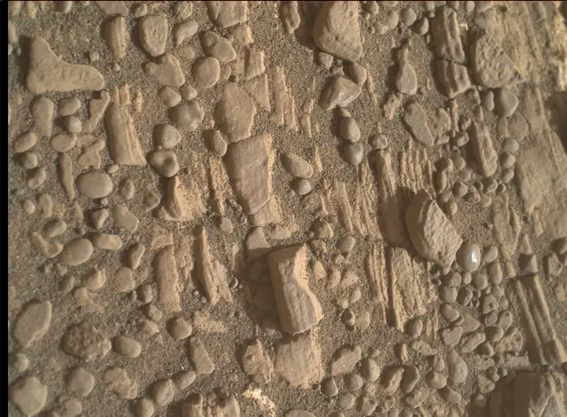Sol 2424: Mars Hand Lens Imager (MAHLI)