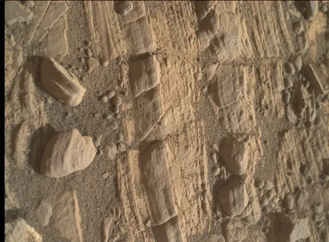 Sol 2424: Mars Hand Lens Imager (MAHLI)