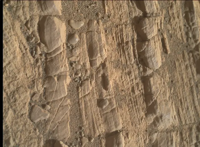 Sol 2424: Mars Hand Lens Imager (MAHLI)