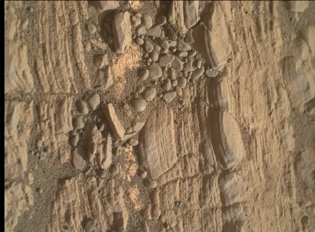 Sol 2424: Mars Hand Lens Imager (MAHLI)