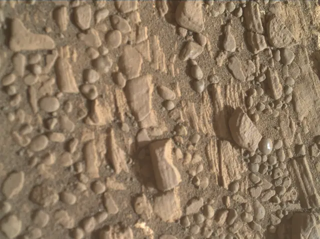 Sol 2424: Mars Hand Lens Imager (MAHLI)