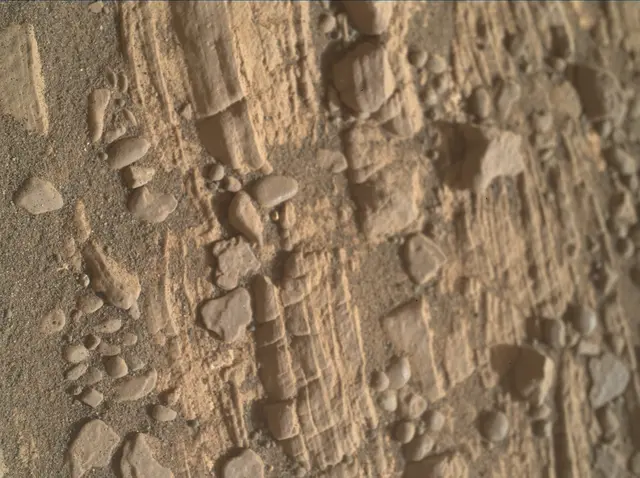 Sol 2424: Mars Hand Lens Imager (MAHLI)