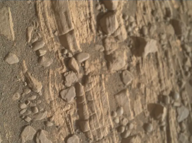 Sol 2424: Mars Hand Lens Imager (MAHLI)