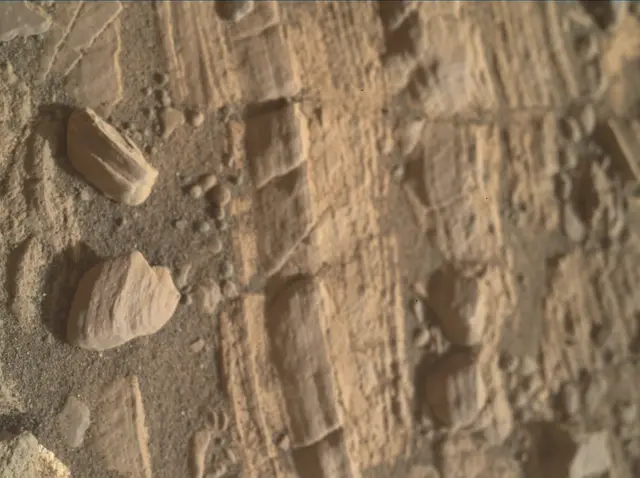 Sol 2424: Mars Hand Lens Imager (MAHLI)