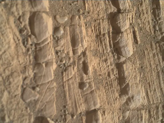 Sol 2424: Mars Hand Lens Imager (MAHLI)