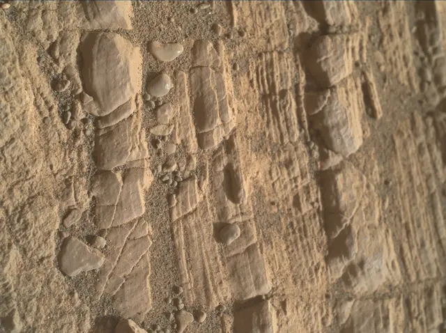 Sol 2424: Mars Hand Lens Imager (MAHLI)