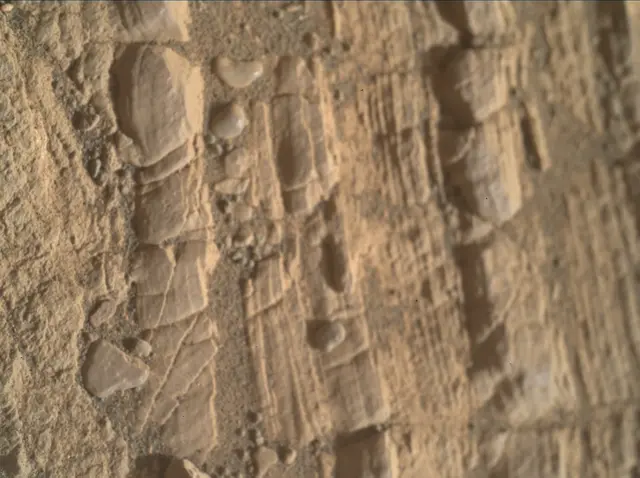 Sol 2424: Mars Hand Lens Imager (MAHLI)