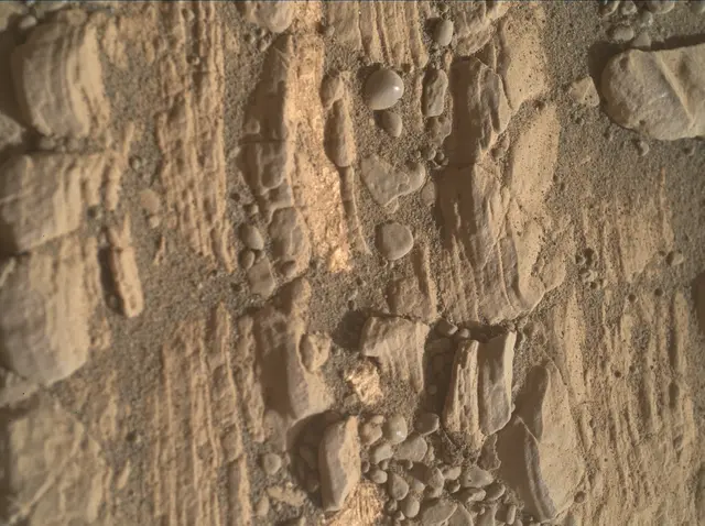 Sol 2424: Mars Hand Lens Imager (MAHLI)