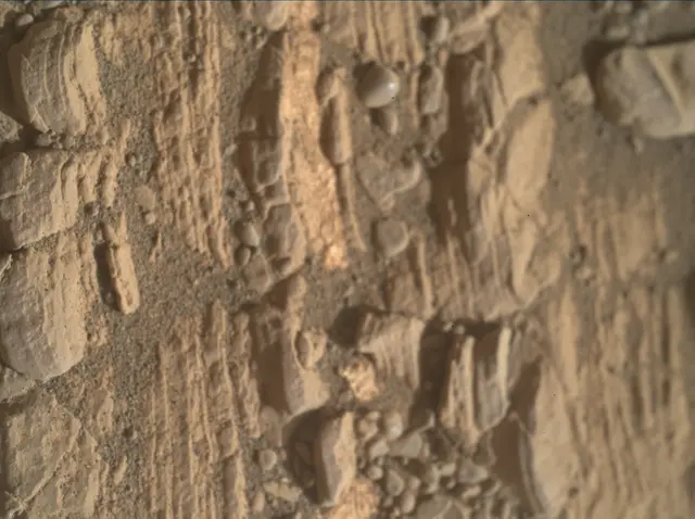 Sol 2424: Mars Hand Lens Imager (MAHLI)