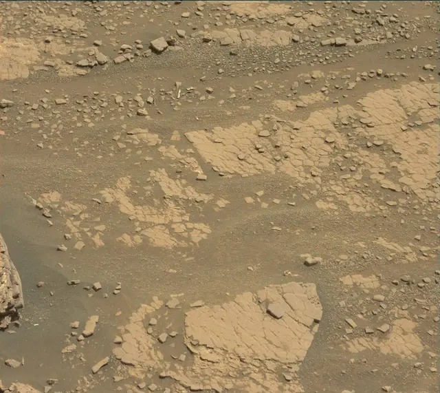 Sol 2425: Mast Camera (Mastcam)