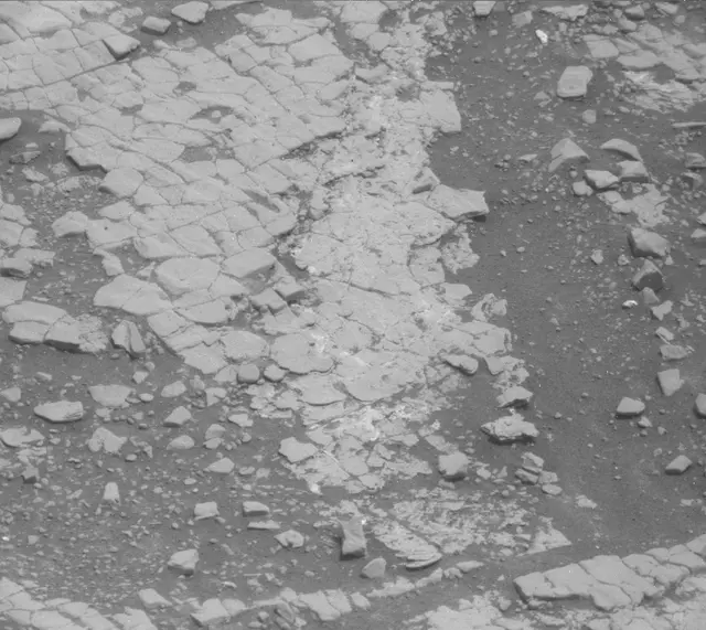 Sol 2425: Mast Camera (Mastcam)
