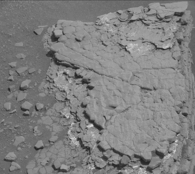 Sol 2427: Mast Camera (Mastcam)