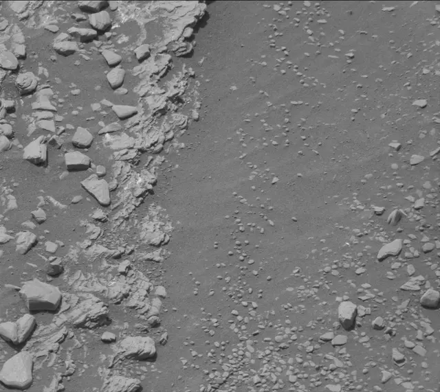 Sol 2427: Mast Camera (Mastcam)