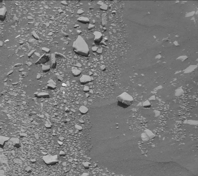Sol 2427: Mast Camera (Mastcam)