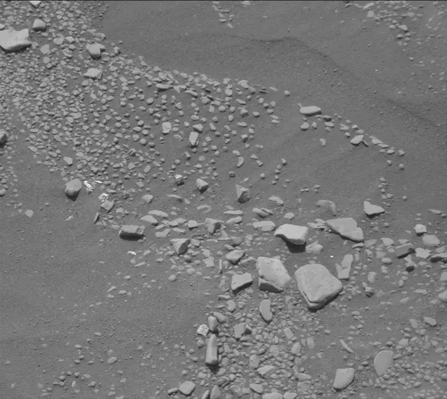 Sol 2427: Mast Camera (Mastcam)