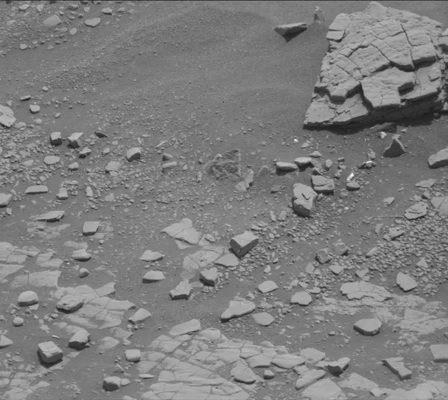 Sol 2427: Mast Camera (Mastcam)