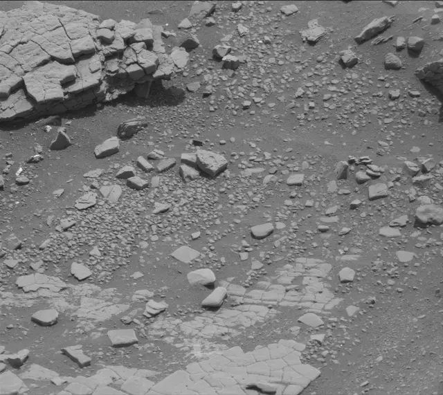 Sol 2427: Mast Camera (Mastcam)