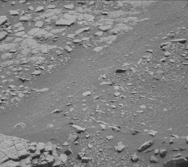 Sol 2427: Mast Camera (Mastcam)