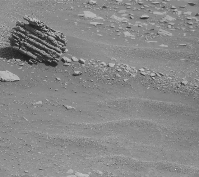 Sol 2427: Mast Camera (Mastcam)