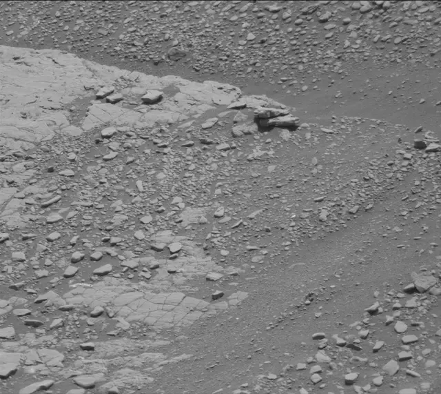 Sol 2427: Mast Camera (Mastcam)