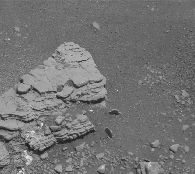 Sol 2427: Mast Camera (Mastcam)