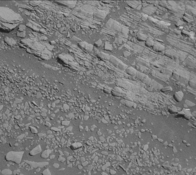 Sol 2427: Mast Camera (Mastcam)