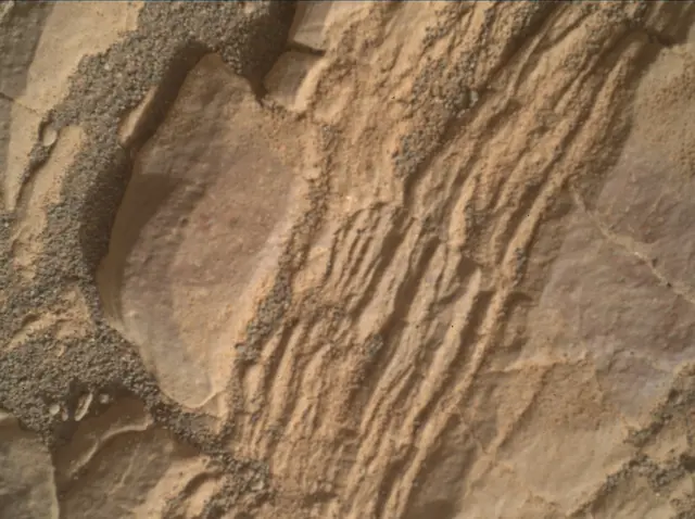 Sol 2427: Mars Hand Lens Imager (MAHLI)