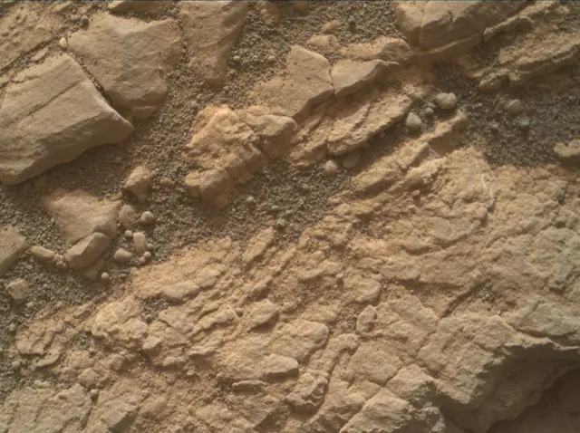 Sol 2427: Mars Hand Lens Imager (MAHLI)