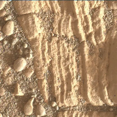 Sol 2427: Mars Hand Lens Imager (MAHLI)