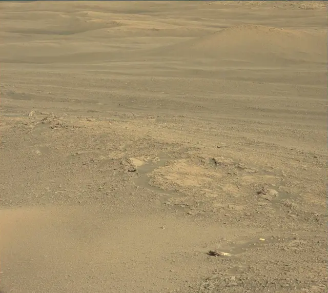 Sol 2429: Mast Camera (Mastcam)