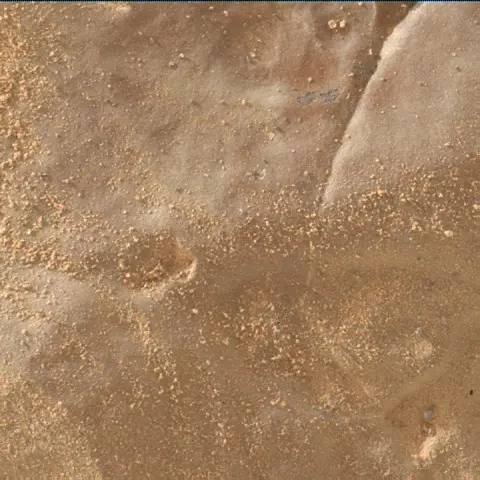 Sol 2431: Mars Hand Lens Imager (MAHLI)