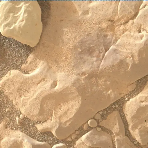 Sol 2431: Mars Hand Lens Imager (MAHLI)